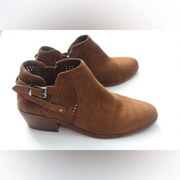 Vince Camuto ankle boots - Picture 9 of 12